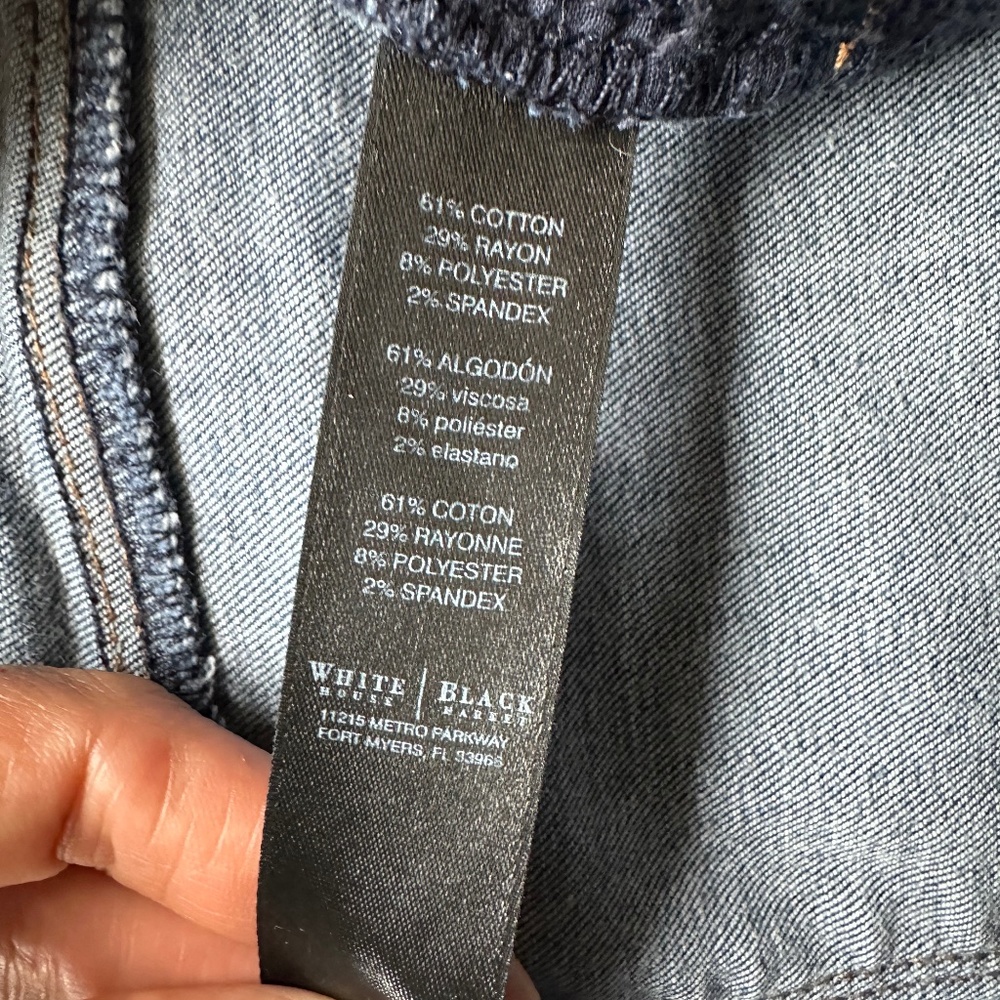 White House Black Market - Jeans - Size 6 - Picture 5 of 6